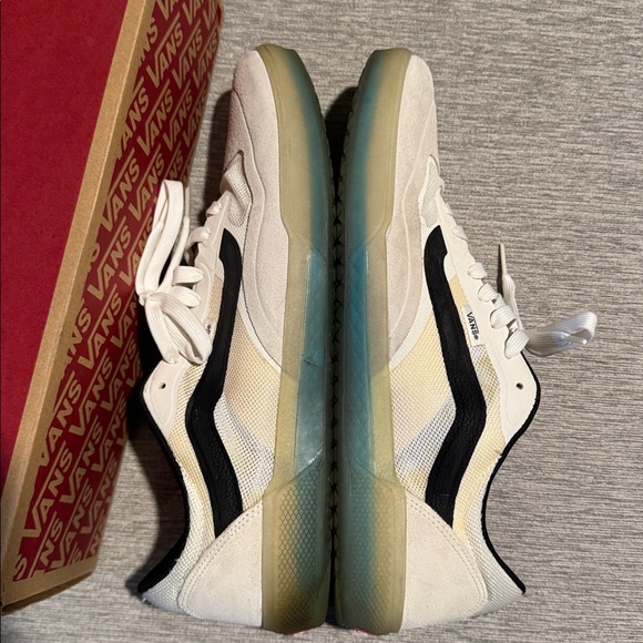 Vans AVE Sneakers with Translucent Sole - Picture 6 of 10